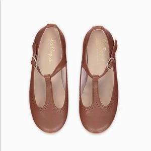 Girls dark tan/brown t bar shoes - worn 1 time size 26